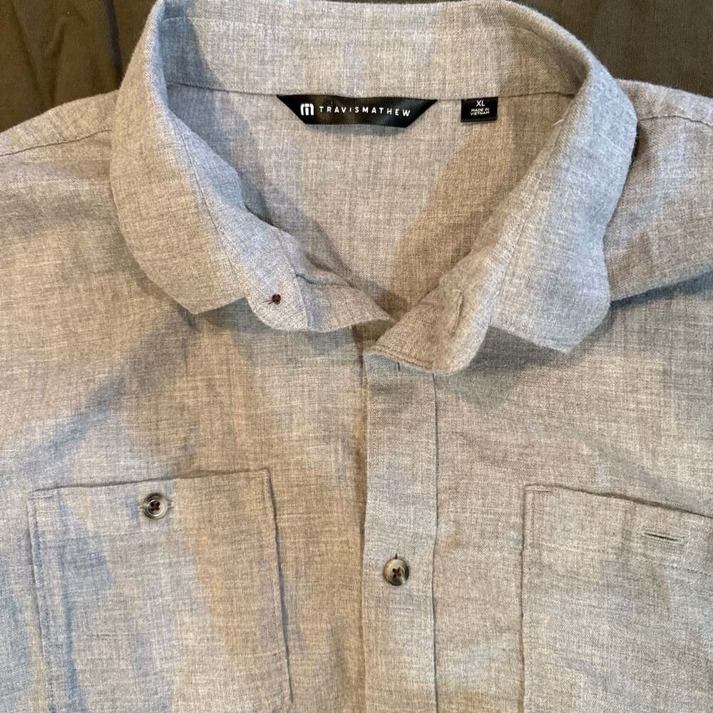 TravisMathew Men's XL Gray Cloud Flannel Long Sleeve Button Up Shirt
